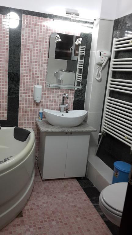 Carmen Studio Otopeni Luaran gambar